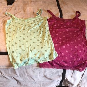 Cute tank tops with lace on the top